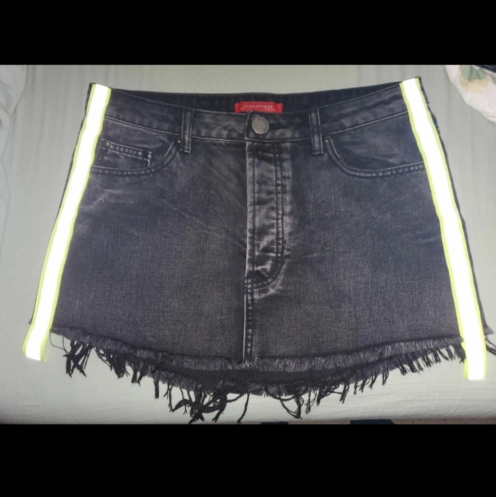 Black jean mini skirt